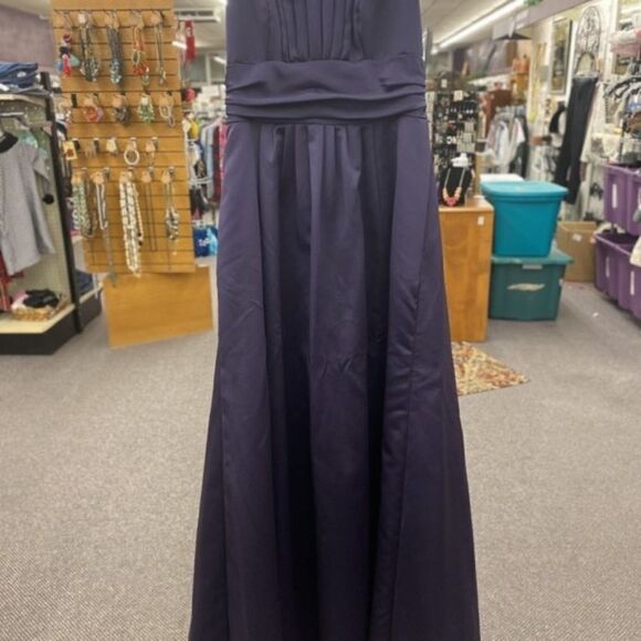 6/8 Davids Bridal Purple Formal Gown - Picture 5 of 6
